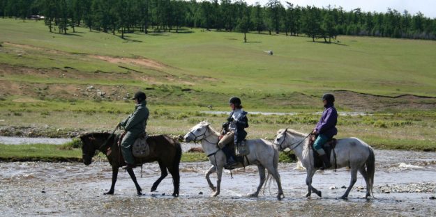 River crossing in Hovsgol area