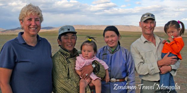 Jurgen and Yvonne's another visit to a local nomadic family